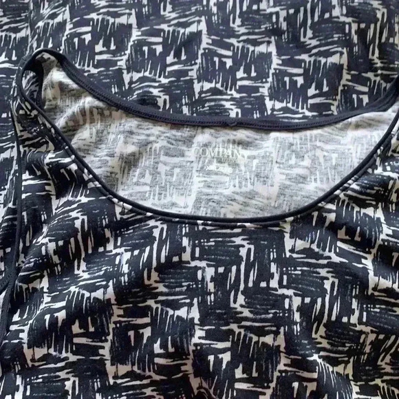 Ellen  Tracy white w blue soft Pima cotton top - Picture 4 of 8